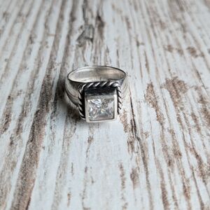 Silpada Sterling Silver Princess Cut ELIZABETH Ring Size 6